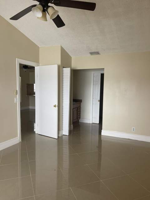 1534 Royal Forest Court, West Palm Beach FL - photo 23 of 25