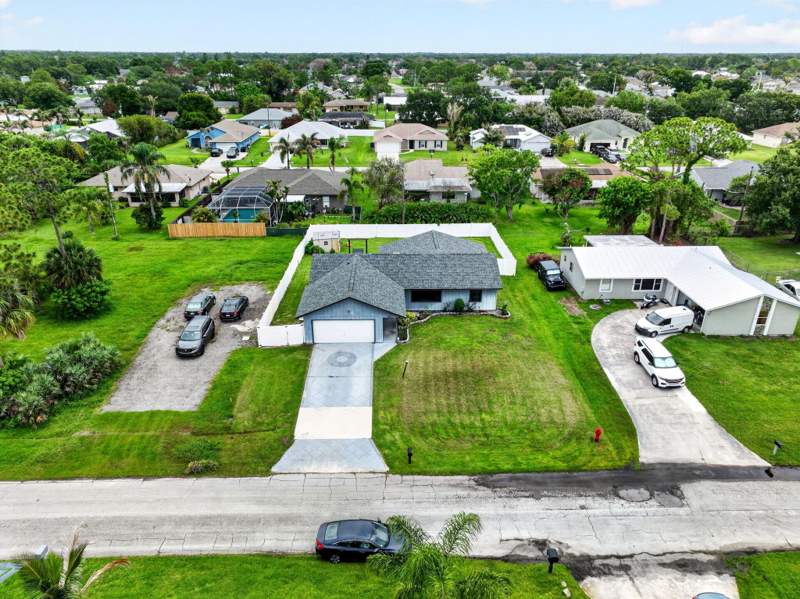 3 bedroom Single Family Residence at 641 SE Streamlet Avenue, Port St Lucie Section 10, Port St. Lucie — photo 4