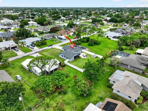 641 SE Streamlet Avenue, Port St. Lucie FL - photo 8 of 41