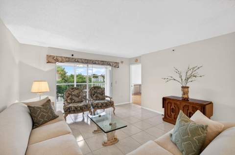 14111 Royal Vista Drive #310, Delray Beach FL - photo 8 of 76