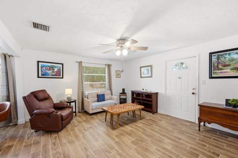 6404 Oak Street, Hollywood FL - photo 8 of 27