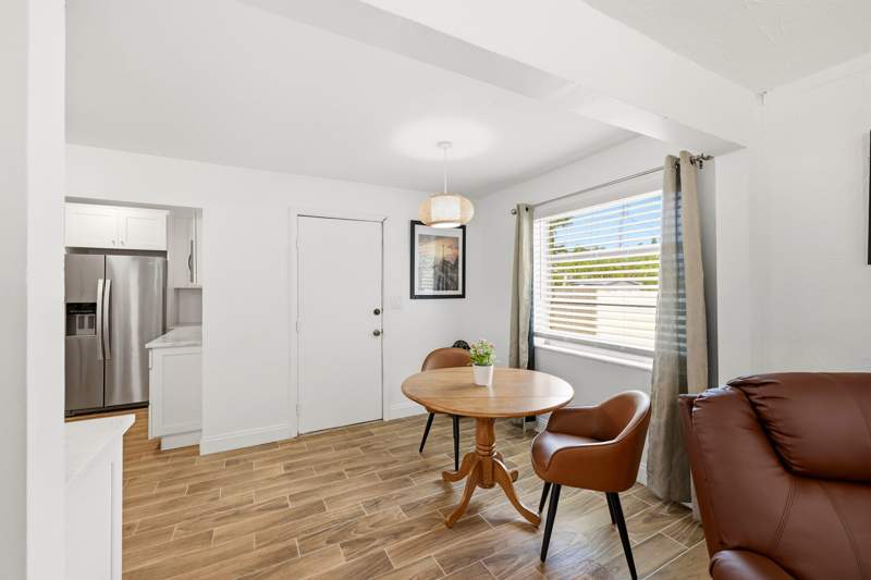 2 bedroom Single Family Residence at 6404 Oak Street, Linwood Gardens No 2, Hollywood — photo 5