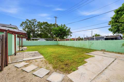 6404 Oak Street, Hollywood FL - photo 19 of 27
