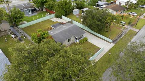 6404 Oak Street, Hollywood FL - photo 23 of 27