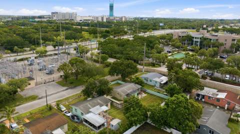 6404 Oak Street, Hollywood FL - photo 24 of 27