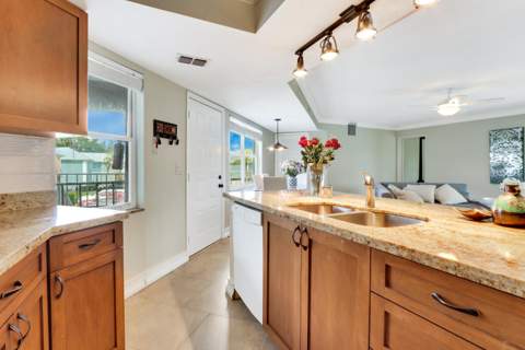 3296 SE Aster Lane #Building C Unit 261, Stuart FL - photo 10 of 20