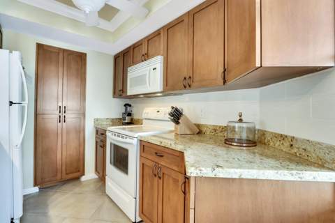 3296 SE Aster Lane #Building C Unit 261, Stuart FL - photo 11 of 20