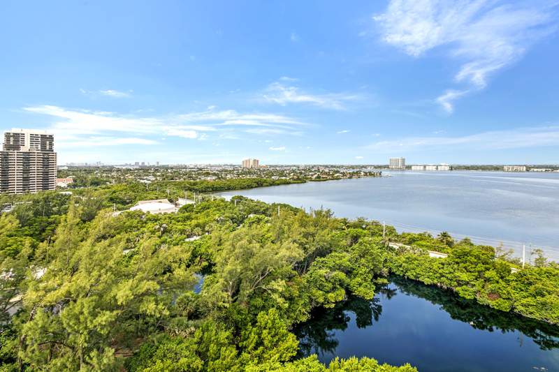 2 bedroom Condominium at 5070 N Ocean Drive #10c, Seawinds Condo, Singer Island — photo 2