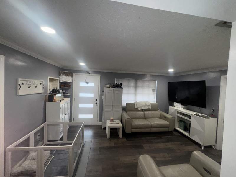 3 bedroom Single Family Residence at 4328 Pine Street, Melaleuca Estates Unrec On Am-48, Pine Air — photo 3