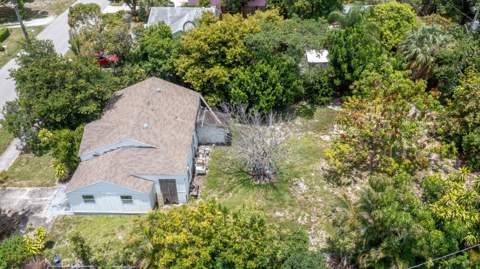 229 SW 4th Avenue, Delray Beach FL - photo 18 of 26