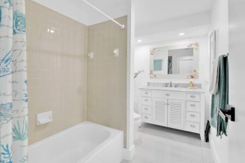 8411 Theresa Road, Boynton Beach FL - photo 9 of 35