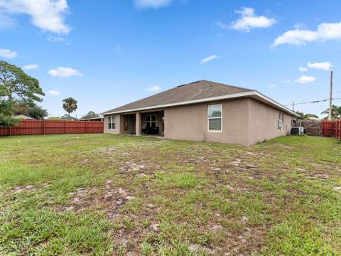 3644 SW Ballweg Street, Port St. Lucie FL - photo 8 of 17