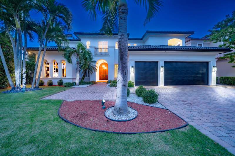 5 bedroom Single Family Residence at 17593 Middle Lake Drive, Oaks At Boca Raton 1, Boca Raton — photo 2