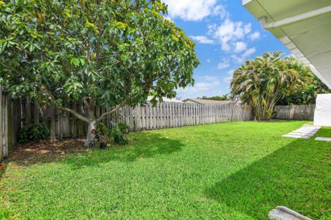 8411 Theresa Road, Boynton Beach FL - photo 15 of 35