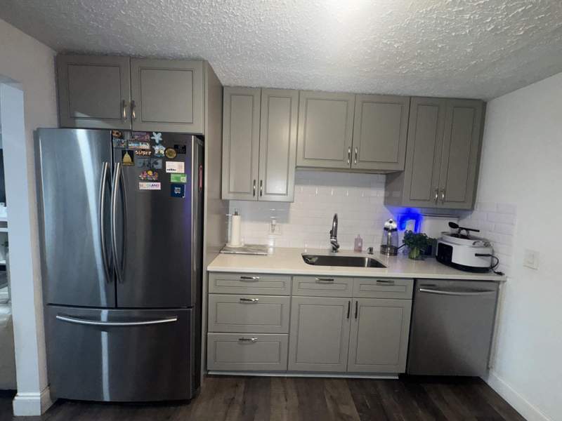 3 bedroom Single Family Residence at 4328 Pine Street, Melaleuca Estates Unrec On Am-48, Pine Air — photo 2