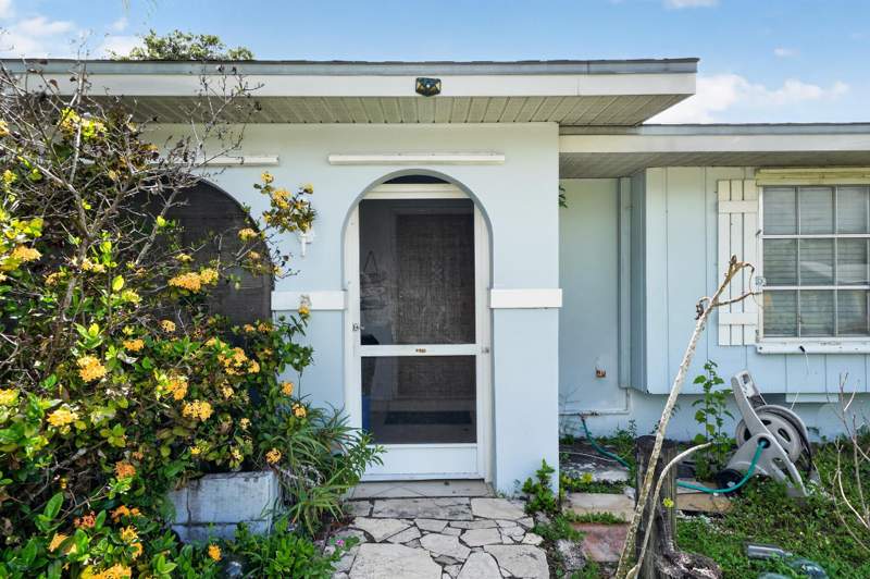 3 bedroom Single Family Residence at 247 Airoso Boulevard, River Park Unit 09c, Port St. Lucie — photo 3