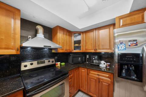 247 Airoso Boulevard, Port St. Lucie FL - photo 6 of 33