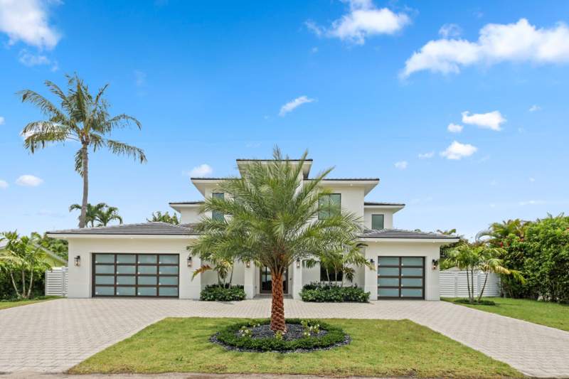 4 bedroom Single Family Residence at 1160 Emerald Drive, Palm Beach Isles 2, Riviera Beach — photo 2
