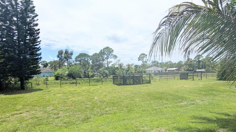 3 bedroom Single Family Residence at 14790 N 87th St Street, The Acreage, The Acreage — photo 3