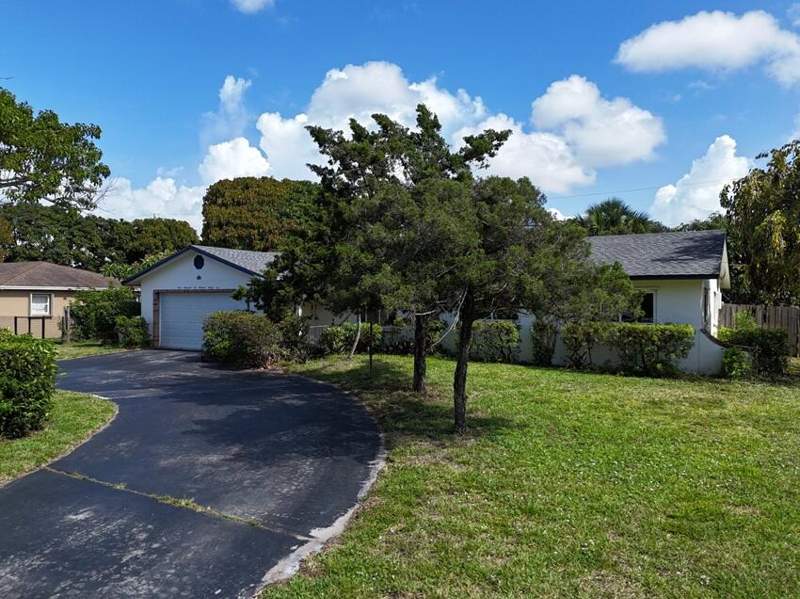 3 bedroom Single Family Residence at 4639 Franwood Drive, Franwood Pines, Delray Beach — photo 2