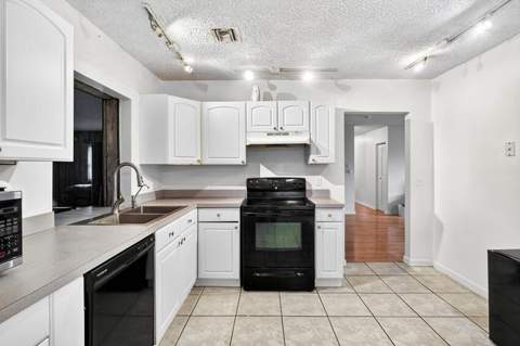 4639 Franwood Drive, Delray Beach FL - photo 7 of 32