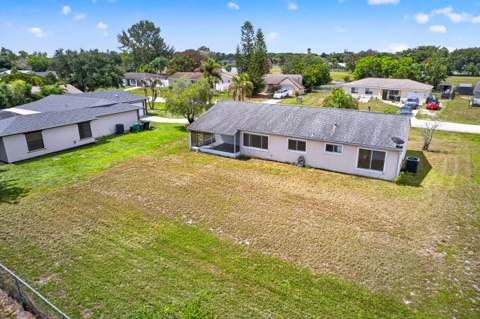 261 SW Cherryhill Road, Port St. Lucie FL - photo 24 of 37