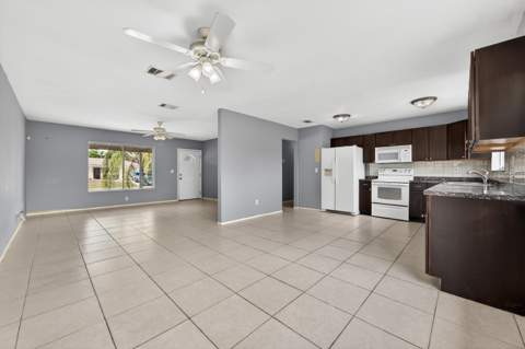 261 SW Cherryhill Road, Port St. Lucie FL - photo 7 of 37