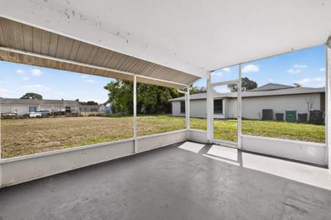 261 SW Cherryhill Road, Port St. Lucie FL - photo 19 of 37