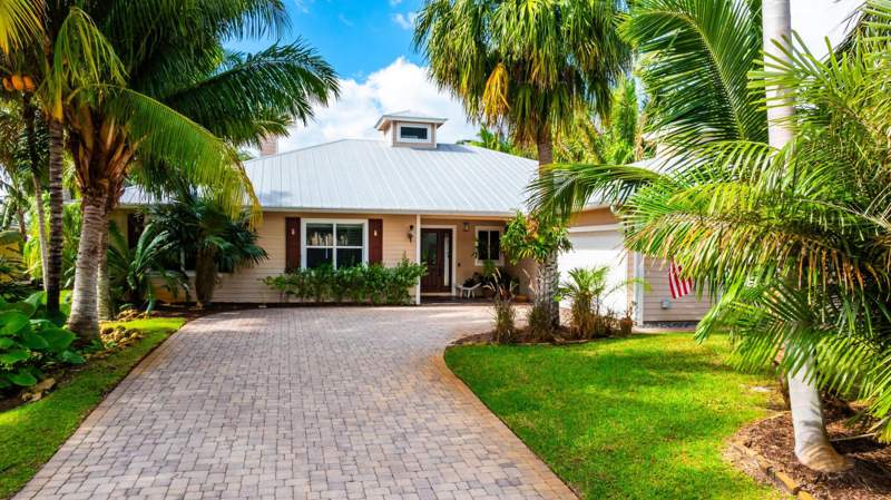 4 bedroom Single Family Residence at 2672 NW South Shore Road, Beau Rivage, Stuart — photo 2