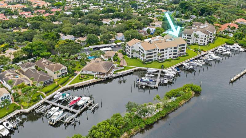 2 bedroom Condominium at 811 Oak Harbour Drive, Oak Harbour Condos, Juno Beach — photo 2