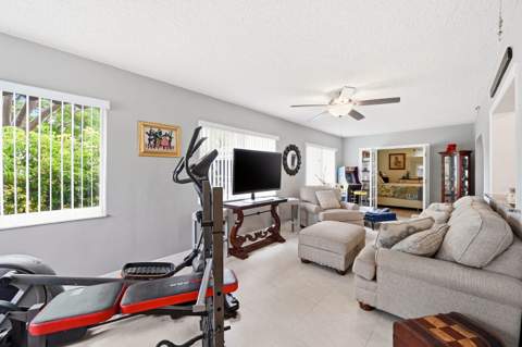 4629 NW 45th Court, Tamarac FL - photo 17 of 48