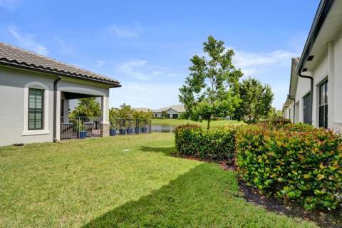 8336 W Blue Spring Drive, Parkland FL - photo 21 of 40