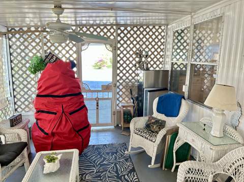 425 Bougainvilla Drive, Deerfield Beach FL - photo 12 of 54