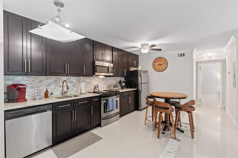 2 bedroom Condominium at 567 Trace Circle #104, Tivoli Trace Condo No 6, Deerfield Beach — photo 3