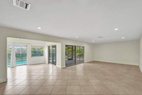 4721 Sarazen Drive, Hollywood FL - photo 8 of 46