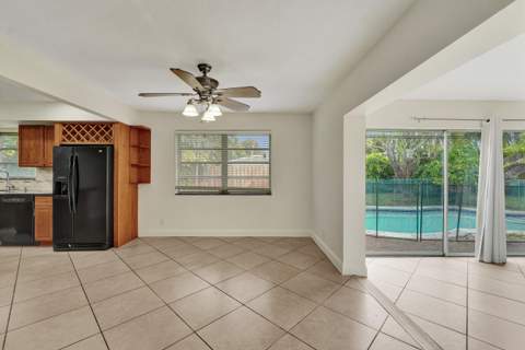 4721 Sarazen Drive, Hollywood FL - photo 15 of 46