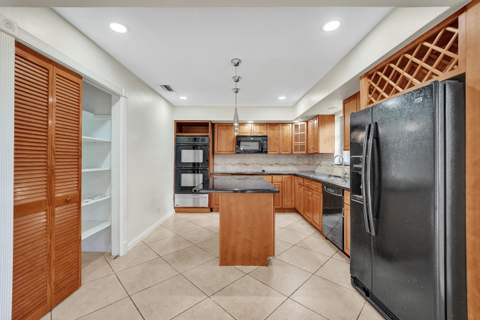 4721 Sarazen Drive, Hollywood FL - photo 17 of 46