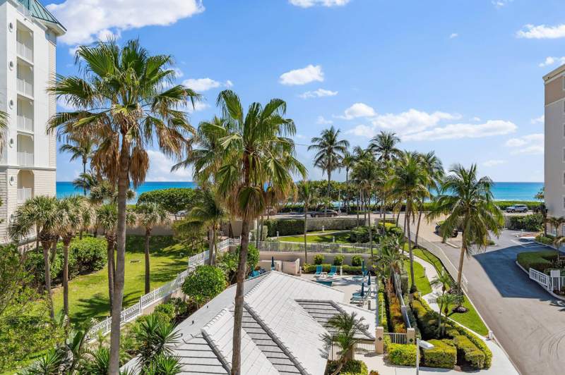 3 bedroom Condominium at 1660 S Highway A1A #122, Jupiter By The Sea Condo, Jupiter — photo 5