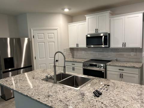 10519 SW Vasari Way, Port St. Lucie FL - photo 9 of 41