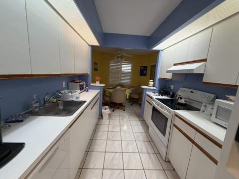 1705 Andros Isle #M2, Coconut Creek FL - photo 9 of 15