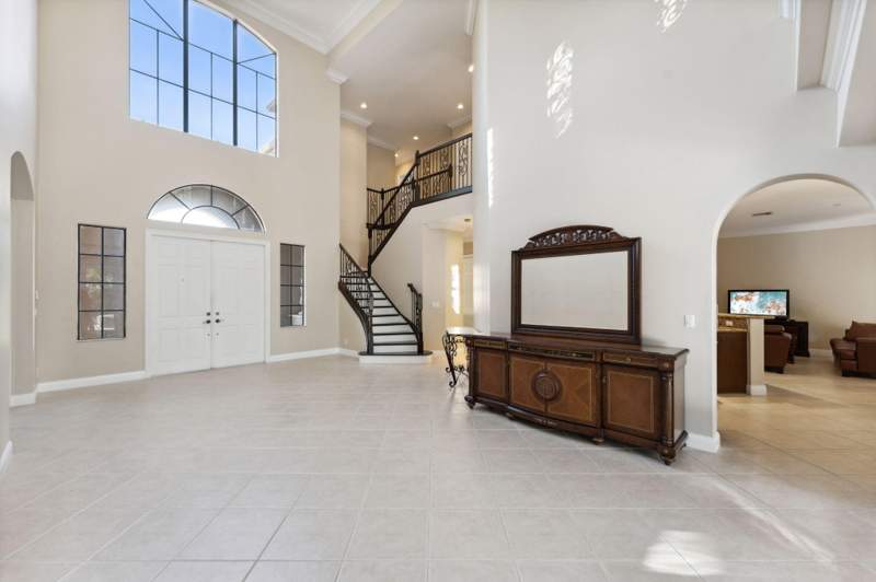 5 bedroom Single Family Residence at 10380 Trianon Place, Versailles, Wellington — photo 4