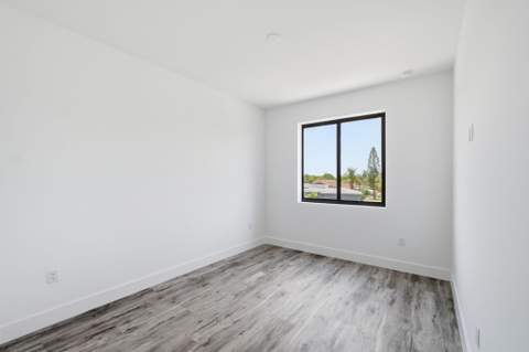 1548 NW 1st Avenue, Pompano Beach FL - photo 21 of 30