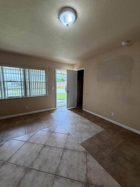 3243 Grove Road, Boynton Beach FL - photo 6 of 33