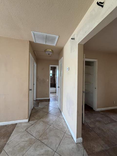 3243 Grove Road, Boynton Beach FL - photo 7 of 33