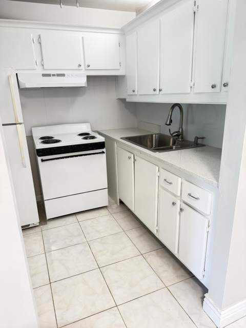 179 Windsor H, West Palm Beach FL - photo 16 of 33