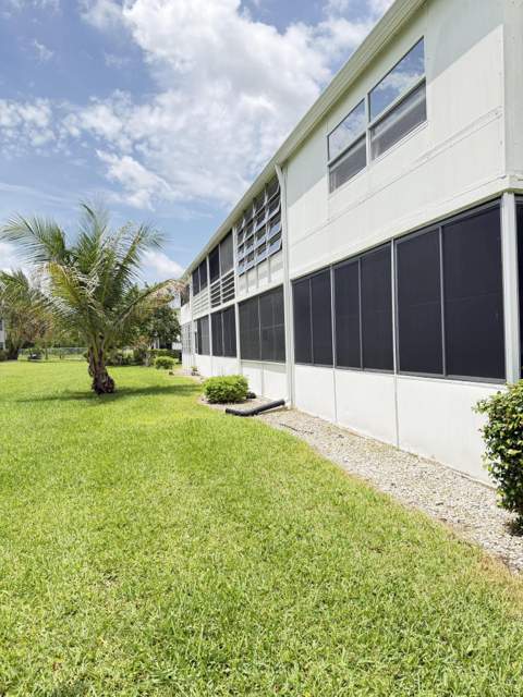 179 Windsor H, West Palm Beach FL - photo 19 of 33