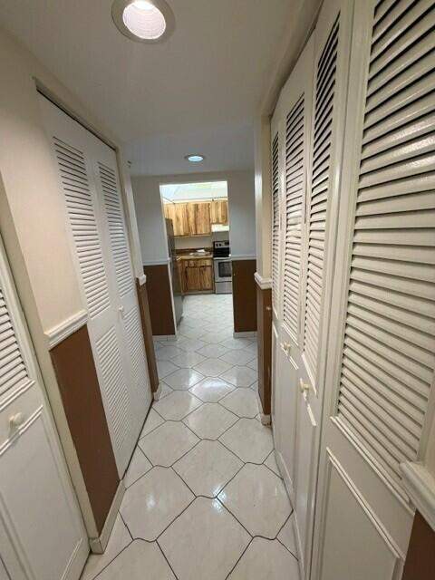 3341 NW 47th Terrace #408, Lauderdale Lakes FL - photo 6 of 21