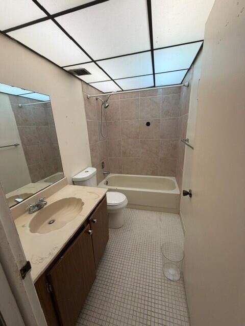 3341 NW 47th Terrace #408, Lauderdale Lakes FL - photo 9 of 21
