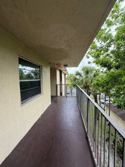 3341 NW 47th Terrace #408, Lauderdale Lakes FL - photo 15 of 21