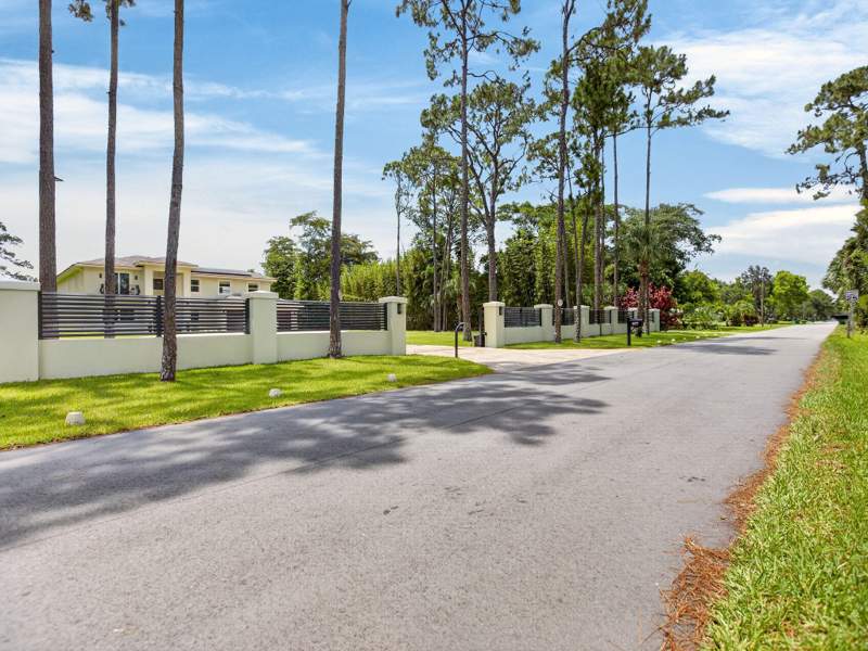 5 bedroom Single Family Residence at 6077 NW 71st Terrace, Pine Tree Estates, Parkland — photo 4